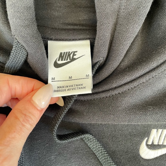 New! Nike Black Men's Hoodie, Medium - Picture 3 of 6